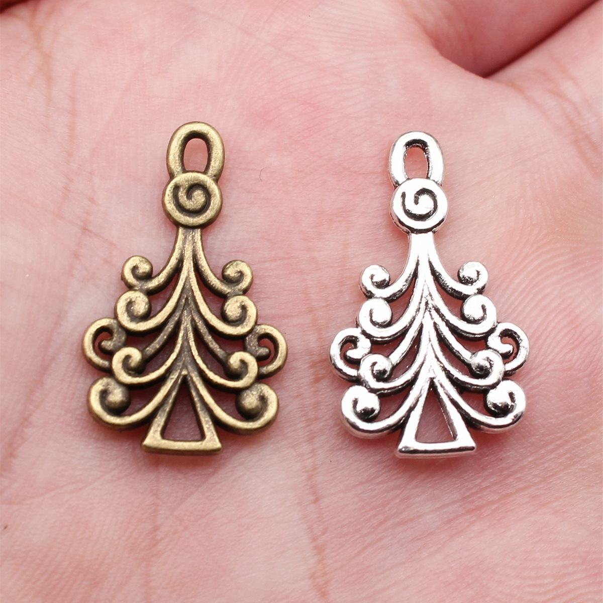 Pingente de Sino de Natal em L - Vintage Fashion Jewelry Necklaces avaliação e preço