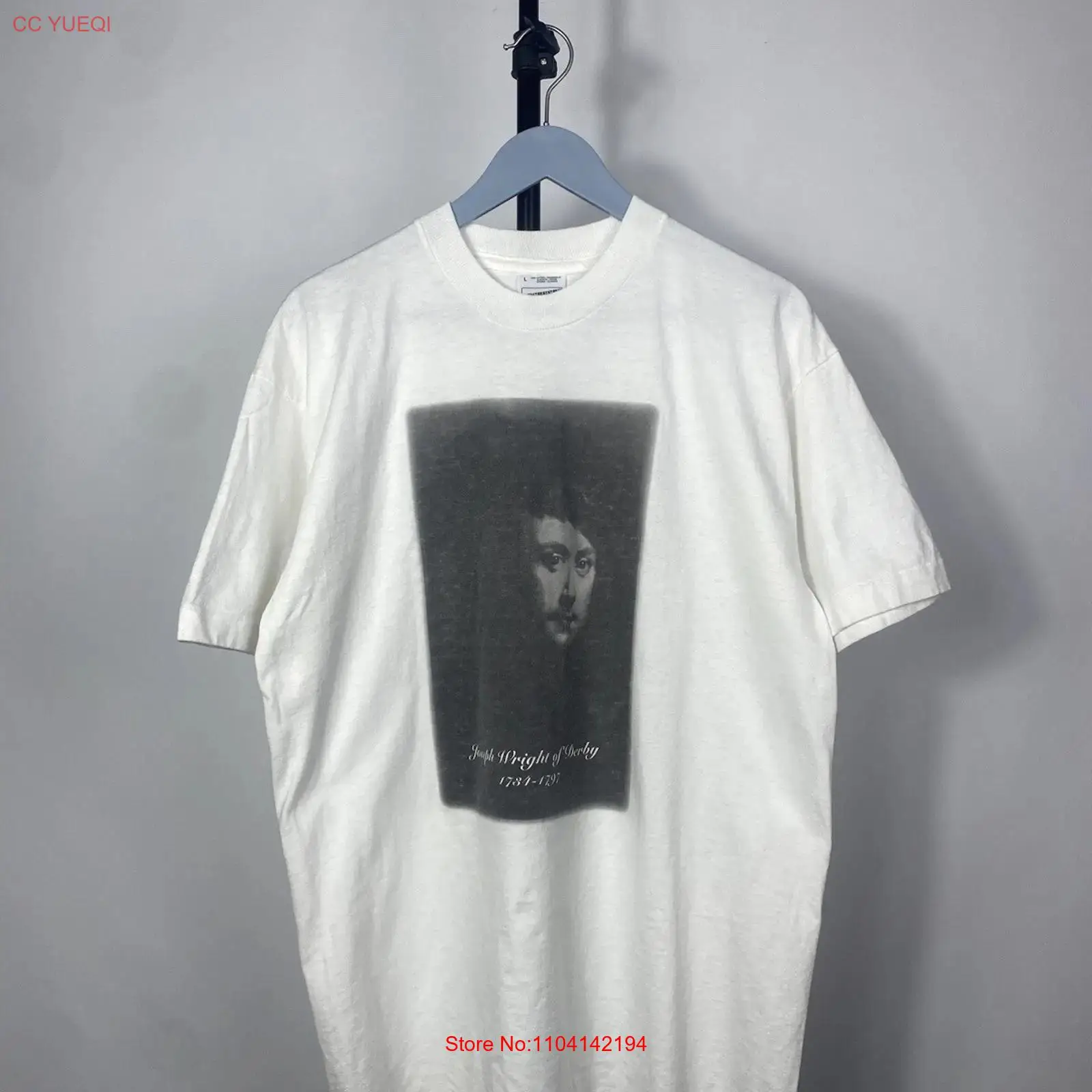 Camiseta Vintage Anos 90 com A - Vintage Fashion Archive avaliação e preço