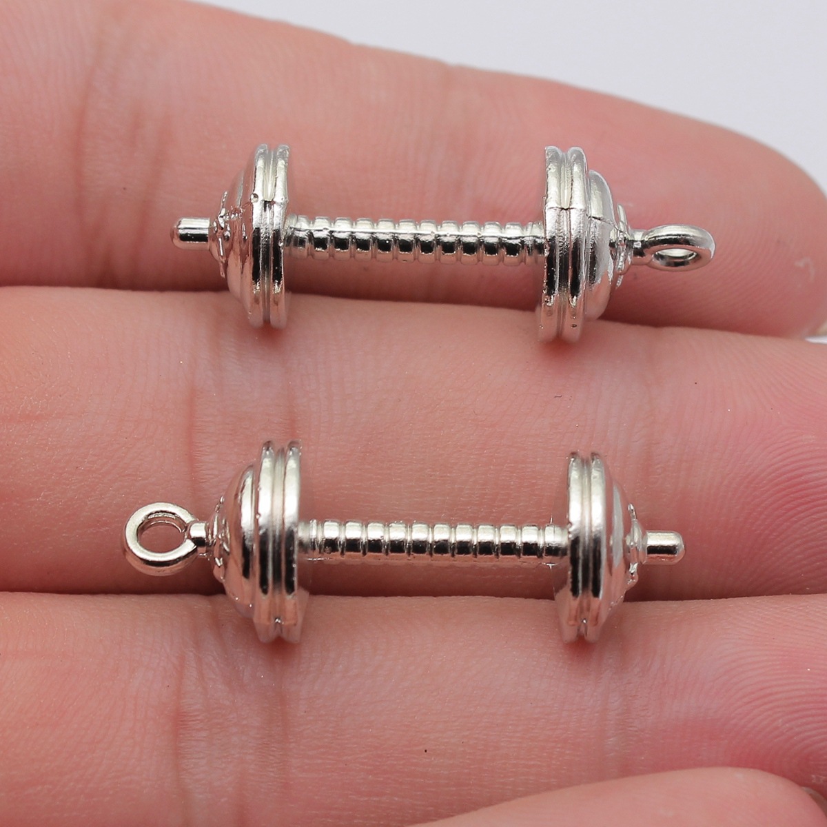 Pingentes de liga de zinco em  - Vintage Fashion Jewelry Necklaces avaliação e preço