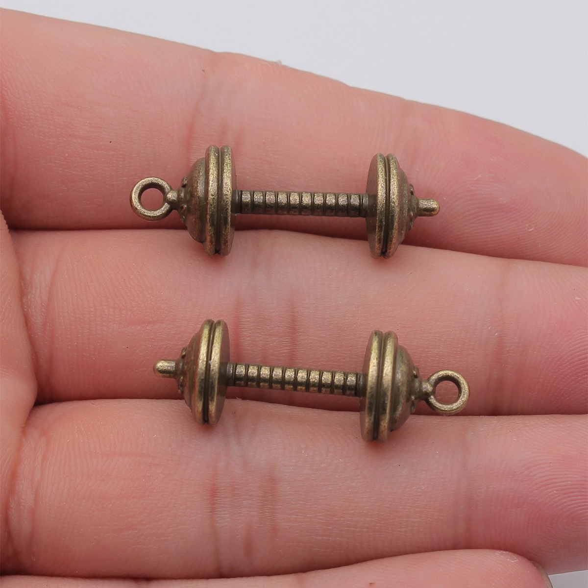 Pingentes de liga de zinco em  - Vintage Fashion Jewelry Necklaces avaliação e preço